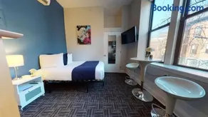 Stylish Downtown Studio in the SouthEnd, C.Ave #43 - Image 2