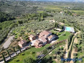 Agriturismo La Poggiarina - Image 1
