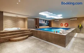 Beach View Hotel - Image 4