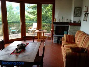 Luxury Apartment with View - Image 1