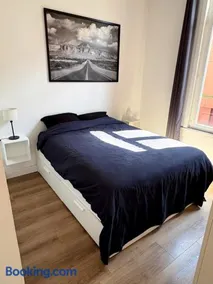 Antwerp Centre Apartment - Image 3