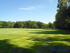 Countryside Manor House and Estate with Rural Views and Pool - Image 3