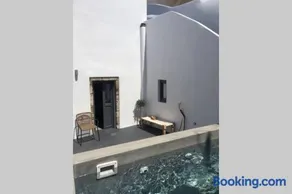 Santorini Folia Cave house with jacuzzi - Image 1