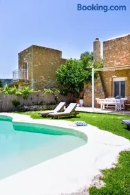 Sonio Villas - Que Bella Collection - Image 1