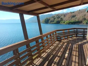 Cabaña Celeste - Acceso directo a playa lago Caburgua y cancha de tenis - direct access Beach in Caburgua Lake and tenis court - Image 3