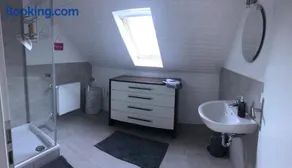 Ferienwohnung stadtnah im DG - Image 2