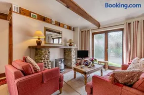 2 Bed in Sharrington oc-h32406 - Image 2