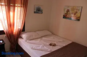 Stelios Apartments - Image 3