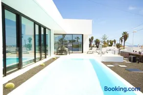 Villa Mendoza - By AZ Rentals - Image 2