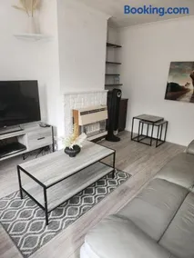 Beautiful two Bedroom house Entire house - Image 3
