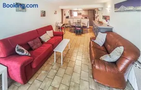 1 Bedroom Stunning Apartment In Loupian - Image 4
