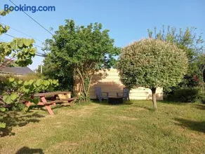 Hébergement dans village de bord de Loire - Image 1