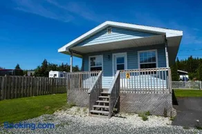 Peck's Housekeeping Cottages - Image 1