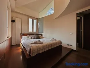 Casa Cavour Lecco - Downtown Design Penthouse - Image 2