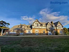 Historic Apartment - Image 3