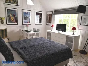 Lovely Mint Garden Studio - Image 2