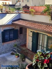 Midway House Italy Apartment - Image 4