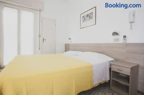 Hotel Diana - Image 4