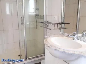 Maison charmante à Montauroux avec jacuzzi et vue - Image 3