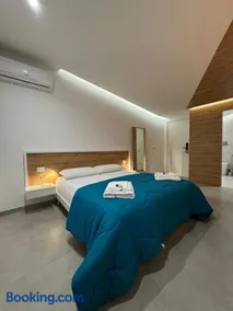 Space Tower Rooms - Image 2