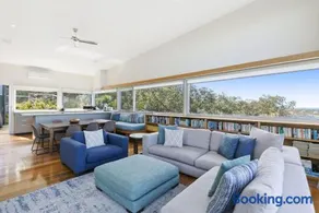 Timbara Hideaway - Ocean Views - Pet Friendly - Image 3