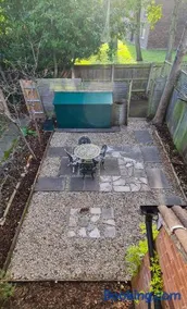 SW19 - Quiet split-level 2-bedroom maisonette with garden - Image 2