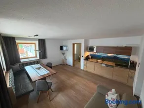 Peatr Seppa Hof - Image 4