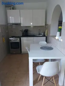Apt Ingrid - Image 3