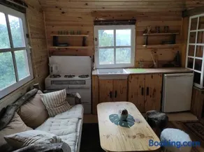 Maisonnette perchée au cœur de la nature - Image 1