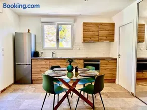 Studio with Garden - Pauseto West 4 - 2 min from Beach - Image 3
