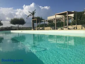 Scilla Maris Charming Suites - Image 1
