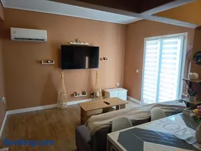 Loutraki Central Appartment - Image 2