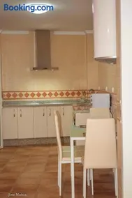 Modern Apartment in Peñaflor with Air Conditioning - 85 m² - Image 3