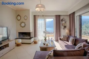 Thea Family Apartment 2 - Image 3