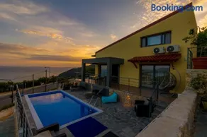 Santakira Villas - Image 2