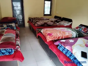 Hotel Ganga Kinare - Image 2