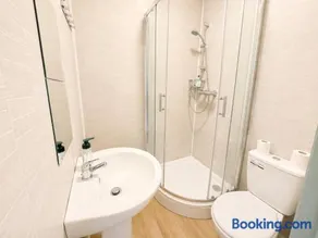 Luxe Studio Dublin Central - Image 1