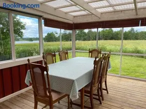 Fully equipped country house with lake location - Image 3