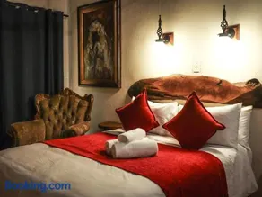 The Red Oak Guesthouse - Image 2