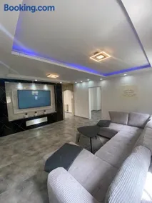 Casa Antic Große Moderne 75qm Wohnung Direkt im Zentrum WLAN Ist Kostenlos 1-6 Personen - Image 1