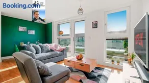 Luxury Balcony Penthouse with 4K TV and Soundbar - Image 2