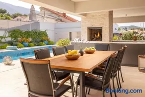 Villa Amorosa, Luxury Villa with Large heated Pool & Sea View, Lošinj Island - Image 4