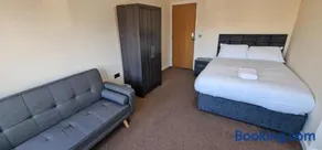 SELF CHECK-IN PENTHOUSE APARTMENT in HALIFAX CENTRE - Image 2