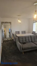 Aliriz excel Apartment - Image 4