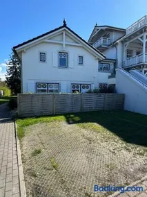 2,5 Zimmer Ferienwohnung Fehmarn mit eigenem Parkplatz - Image 2