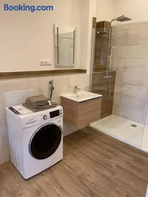 Apartment in zentraler Lage mit Privatparkplatz - Image 4