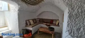 Cuevas Los Coloraos - La Cuadra - Image 2