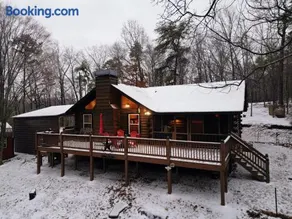Charming Cabin with Game Room & Firepit - Image 2