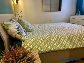 Airport Accommodation Bedroom with your own private Bathroom Self Check In and Self Check Out Air-condition Included - Image 5