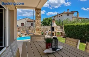 Beautiful Home In Buzinija - Image 2